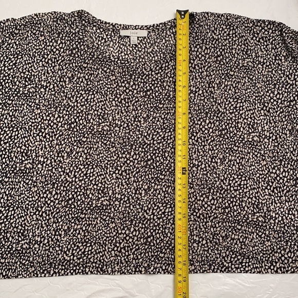Joie Alessandra viscose top in multicolor Caviar beige tan print L - Picture 7 of 10